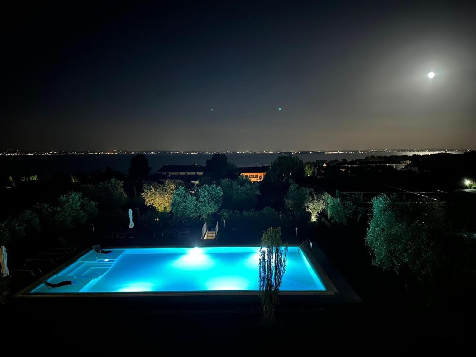 Villa Athena Charme Manerba del Garda Exterior photo